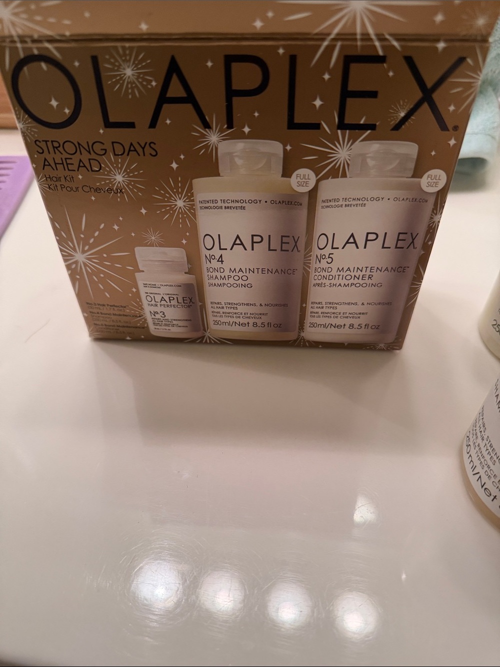 OLAPLEX Gold and White Hair Care Gift Set